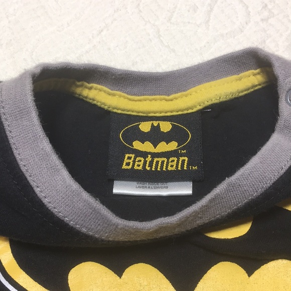 3-6m (4/$20) Assorted Batman Fanwear Onesies - Picture 5 of 11